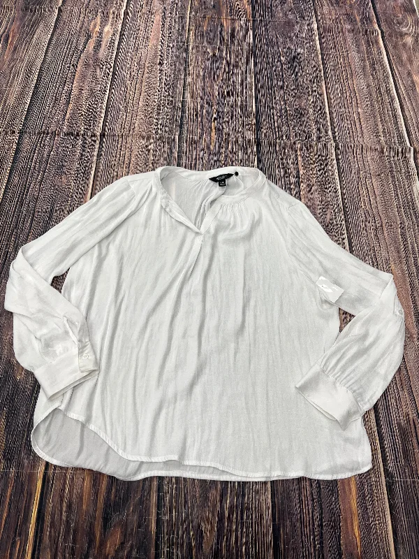 Top Long Sleeve By Simply Vera In White, Size: 1x