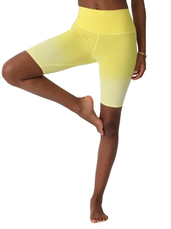 Medano Biker Short In Sunbleach Mellow Yellow