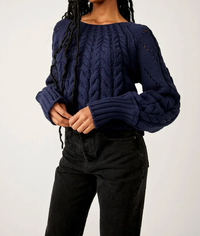 Sandre Pullover Top In Navy